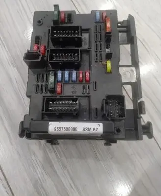 Peugeot 307 BSM Control unit 9657608880