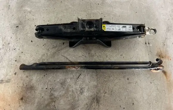Ford Transit Custom Lift Jack 