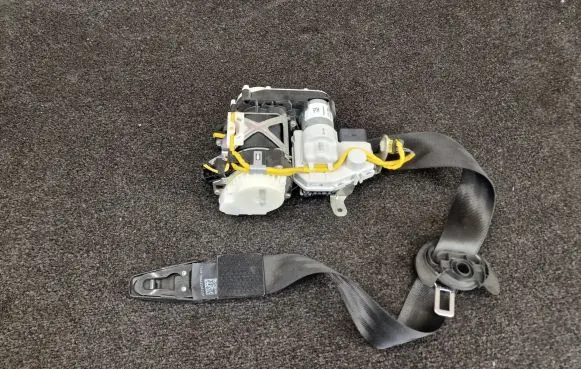 Audi A7 S7 4G Front seatbelt 4G8857708G 34090806B 34094304