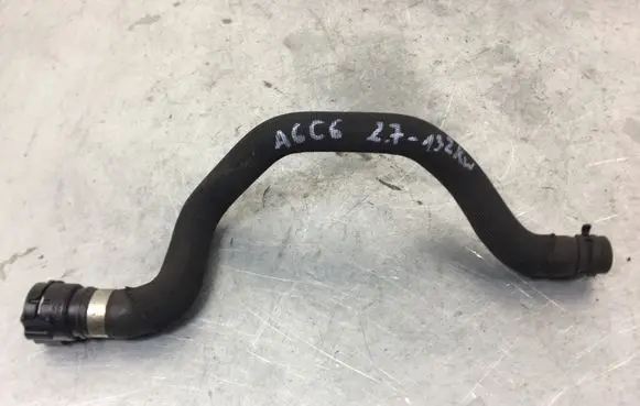 Audi A6 S6 C6 4F Engine coolant pipe/hose