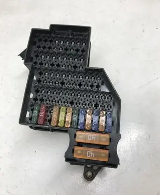 Porsche Cayenne (9PA) Fuse module