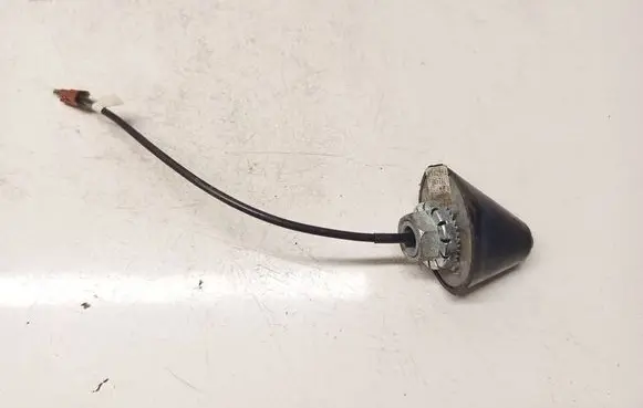 Opel Astra H Aerial GPS antenna 013139850