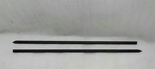 BMW 6 E63 E64 Front door glass trim molding 7008577