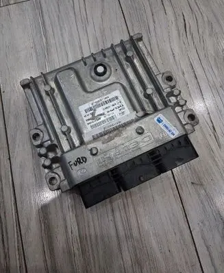 Ford Kuga I Engine control unit/module ECU AV4112A650CM