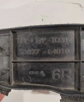 Toyota RAV 4 (XA30) Fender foam support/seal 53827 EC0117