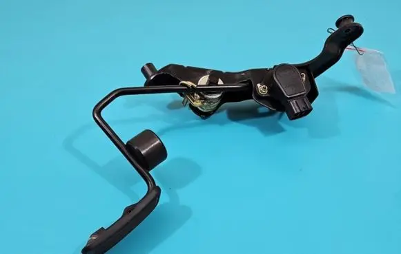 Toyota RAV 4 (XA20) Accelerator throttle pedal 89281-33010 IMPRK1424198