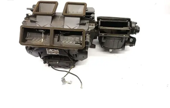 BMW 1 E81 E87 Interior heater climate box assembly 985617E 985327S 983363V
