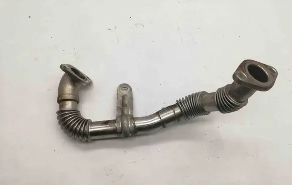 Hyundai Santa Fe EGR valve line/pipe/hose