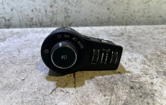 Chrysler Pacifica Light switch P61154356AD 12624 120031225
