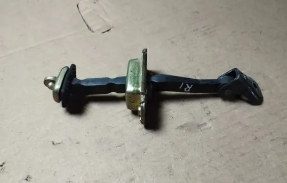 Honda Element Front door check strap stopper