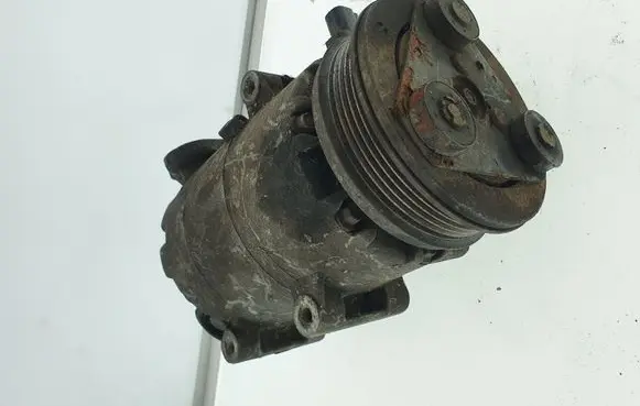 Volvo S40 Air conditioning (A/C) compressor (pump)