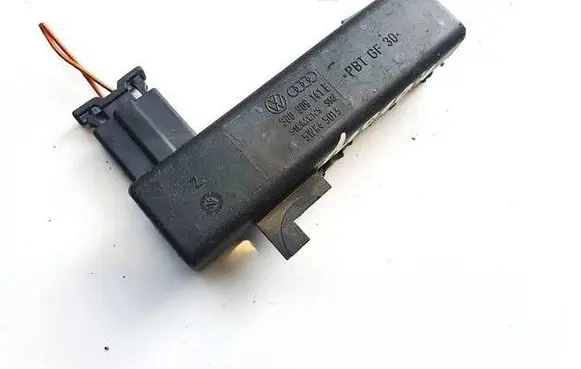 Volkswagen Touareg I Antenna control unit 6d0909141e 5wk45015
