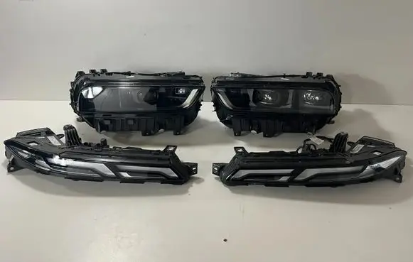 BMW X7 G07 Headlights/headlamps set 5A8D304 5A8D303