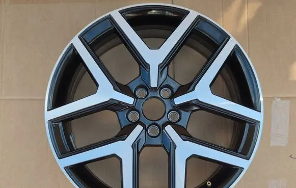 Seat Arona R18 alloy rim 6F9601025B