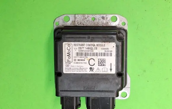 Ford Mondeo MK V Airbag control unit/module DS7T14B321CE 0285010733 6300123341DA