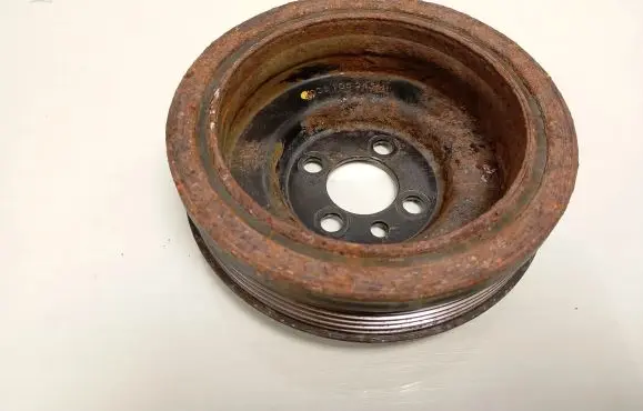 Audi A3 S3 A3 Sportback 8P Crankshaft pulley 038105243M