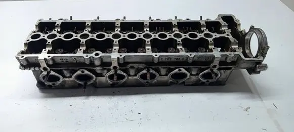 BMW 5 E60 E61 Engine head 7781195 7792753