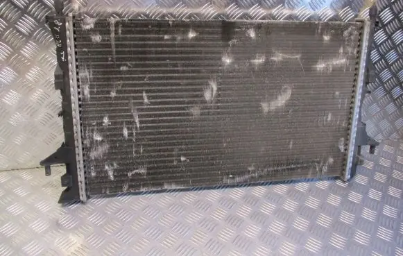 Renault Laguna II Coolant radiator