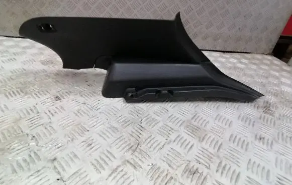Mercedes-Benz A W176 Tailgate/trunk side cover trim A1766900525