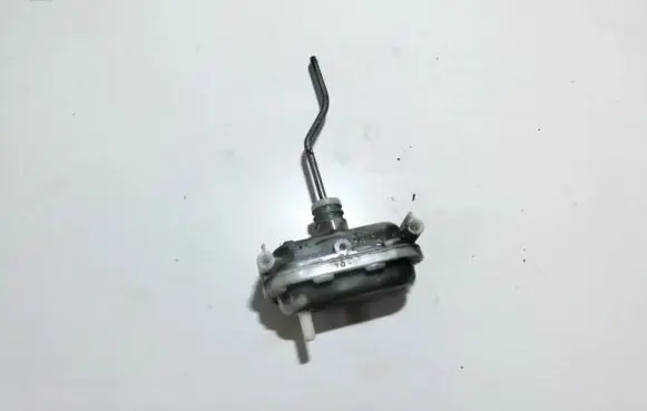 Volkswagen PASSAT B4 Central locking vacuum pump 3a9862159