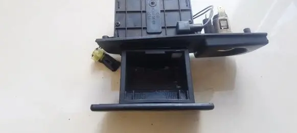 Car ashtray