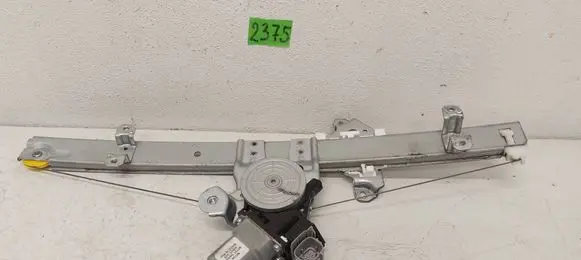 Nissan Leaf I (ZE0) Front door window regulator with motor WR07305