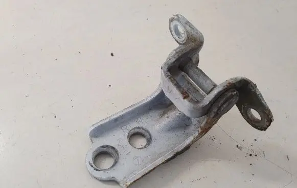 Subaru Outback Rear door lower hinge
