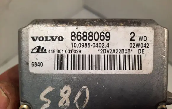 Volvo S80 ESP acceleration yaw rate sensor 10098004762 8688068 8688069