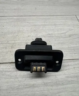 Volkswagen Caddy Sliding door contact joint 2K5907437