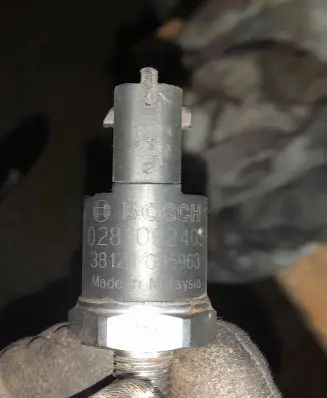 Fuel pressure sensor