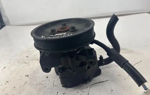 Mercedes-Benz Sprinter W906 Power steering pump A0034667201 002915 7692900530