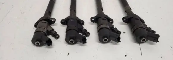 Fuel injectors set