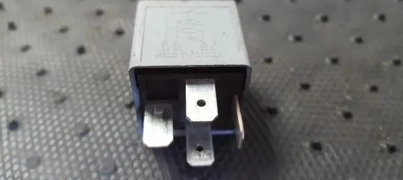 Audi A6 S6 C6 4F Other relay 8D0951253A V23134-B52-X301