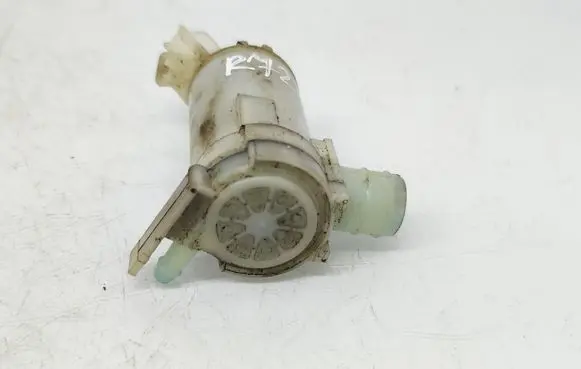 Suzuki Vitara (LY) Windscreen/windshield washer pump 