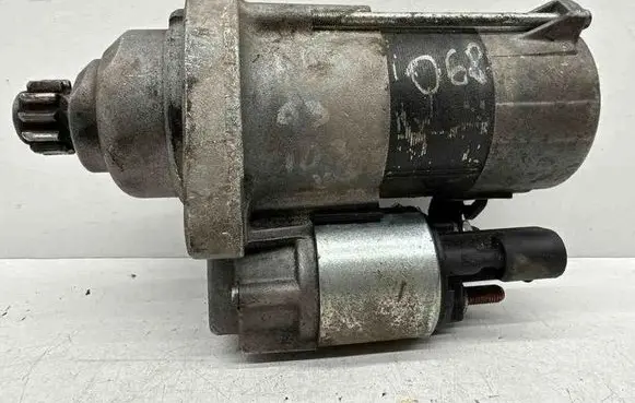 Audi A3 S3 8P Starter motor 