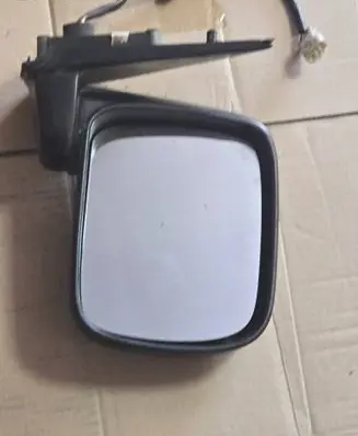 Nissan Terrano Front door electric wing mirror E9020066