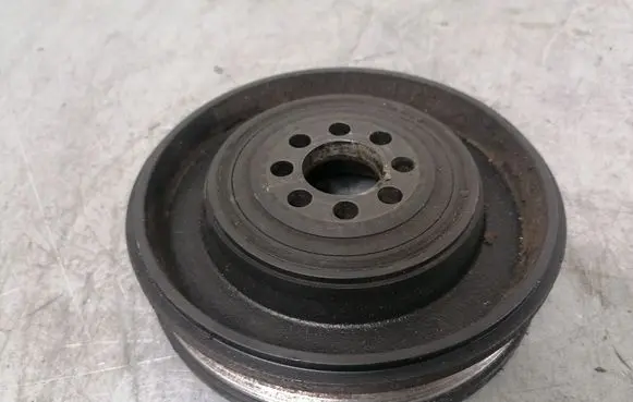 Audi A8 S8 D2 4D Crankshaft pulley 077105251
