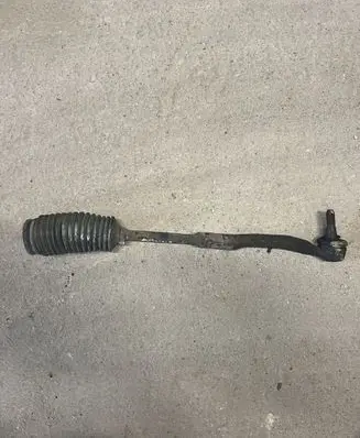 Toyota Avensis T220 Steering tie rod 