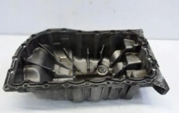 Renault Megane II Oil sump 8200105022