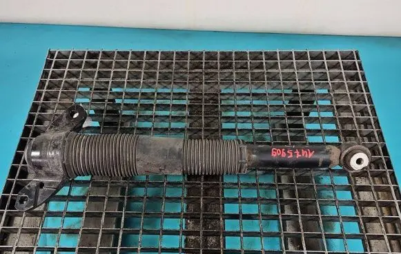 Rear shock absorber/damper