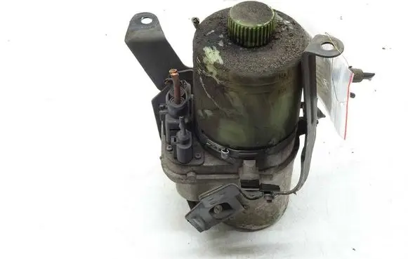 Volkswagen Polo IV 9N3 Power steering pump