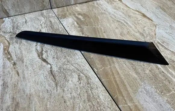 Maserati Ghibli Other front door trim element 670011983