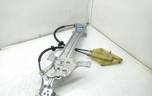 Renault Megane III Rear window lifting mechanism without motor 827200003r