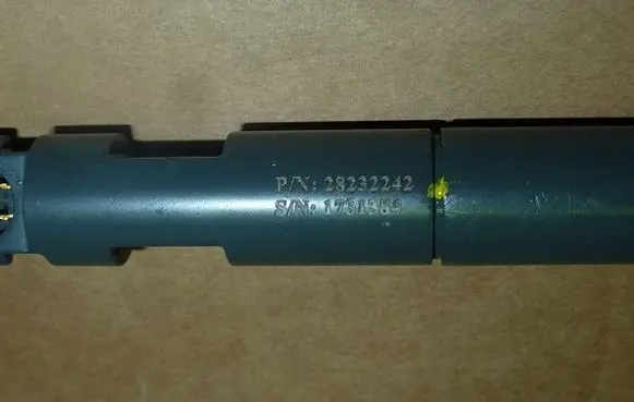 Renault Clio IV Fuel injector 28232242I