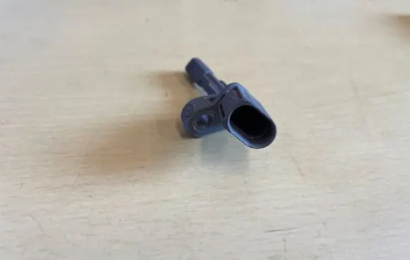 Volkswagen Golf VII ABS rear brake sensor 10071182043