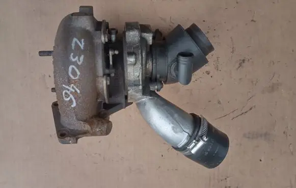 Audi A6 S6 C6 4F Turbo 059145702T