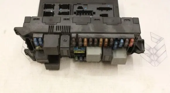 Mercedes-Benz E W211 Fuse box set 2115456101