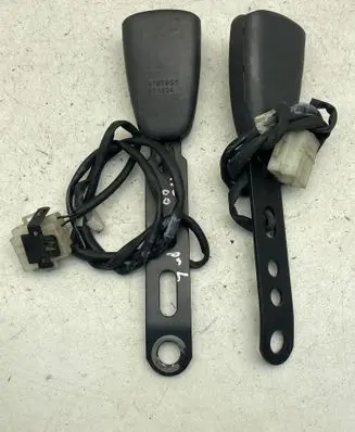 Volvo C70 Front seatbelt buckle 9167651
