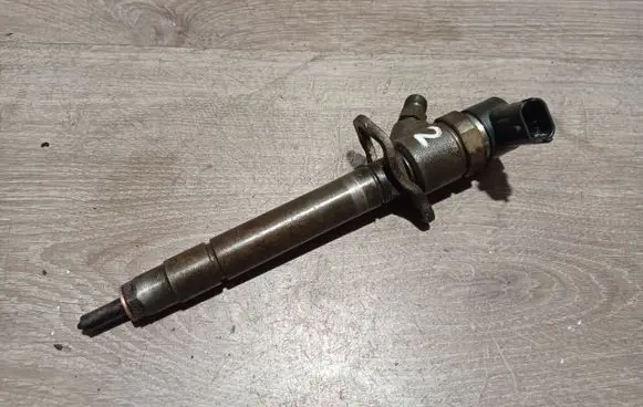 Volvo S60 Fuel injector 0445110251 30750283