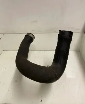 Audi A6 S6 C5 4B Intercooler hose/pipe 4B0145737